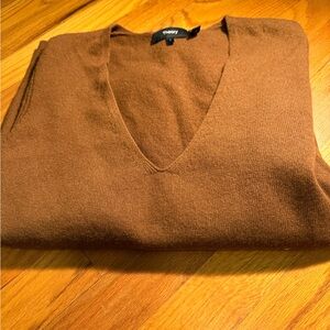 Theory Women's Brown V-Neck Sweater